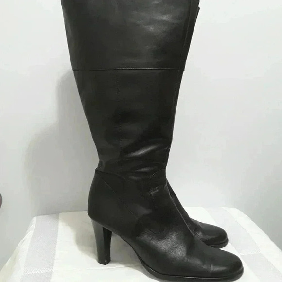 Black leather Boots - Picture 2 of 6